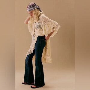 NWT Free People/We The Free Keira Pull-On Flare Jeans-Blue Nights